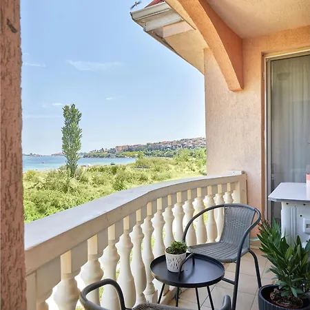Front Luxury Apartamento *