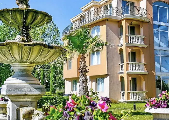 Апартамент Front Luxury Созопол