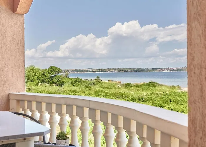 Front Luxury * Созопол