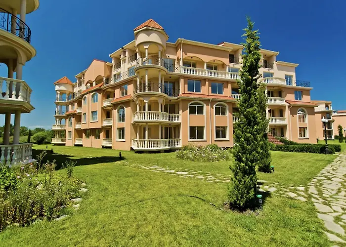 Front Luxury Апартамент