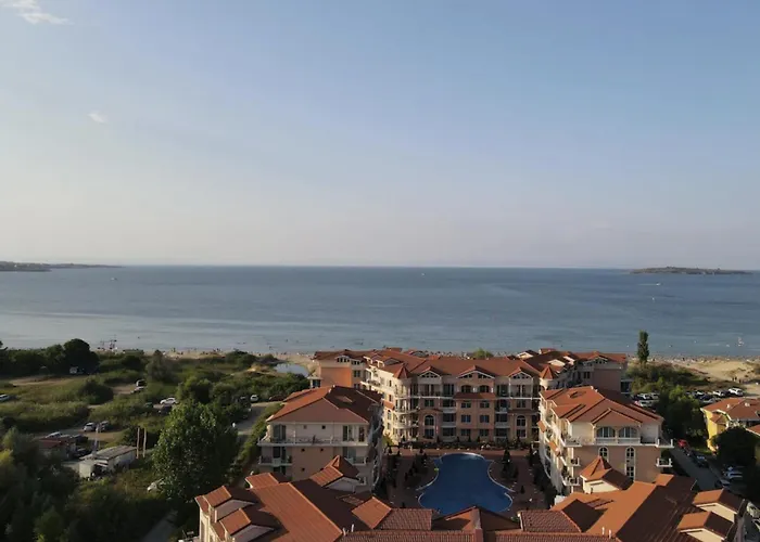 Апартамент Front Luxury Созопол