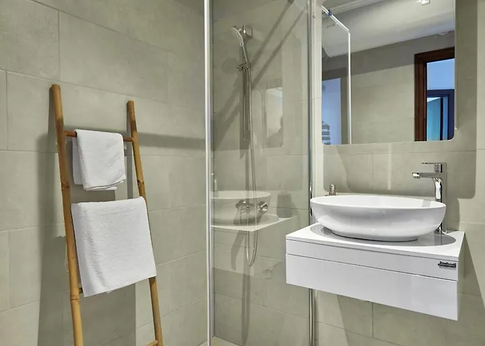 Апартамент Front Luxury